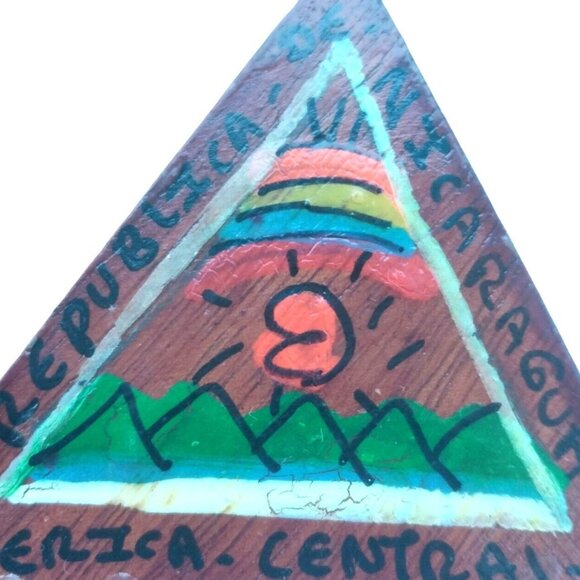 Handcrafted Nicaragua Souvenir Keychain Wood Triangle Central American Art - Picture 4 of 7